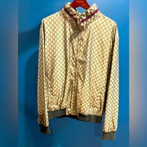 Authentic Gucci jacket. Rain coat / windbreaker